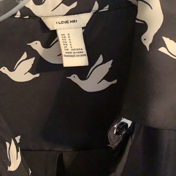 Black blouse new worn once - Picture 5 of 6